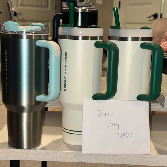 Stanley Cream and Green Travel Mug Duo - Picture 3 of 9